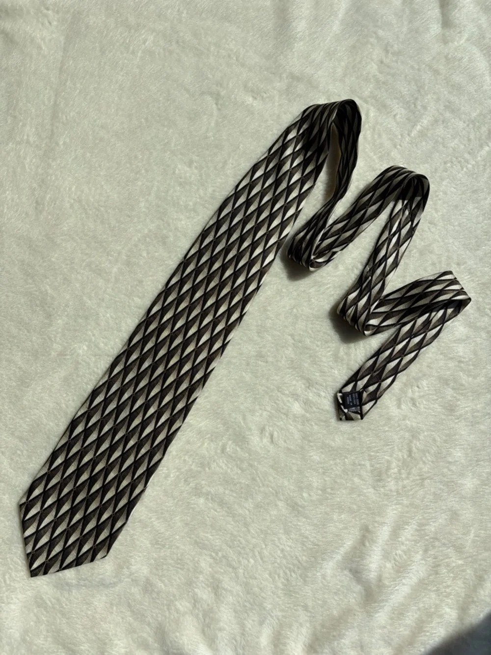 di Moggio Men's Geometric Black White‎ Brown 100% Silk Woven Pointed Tie